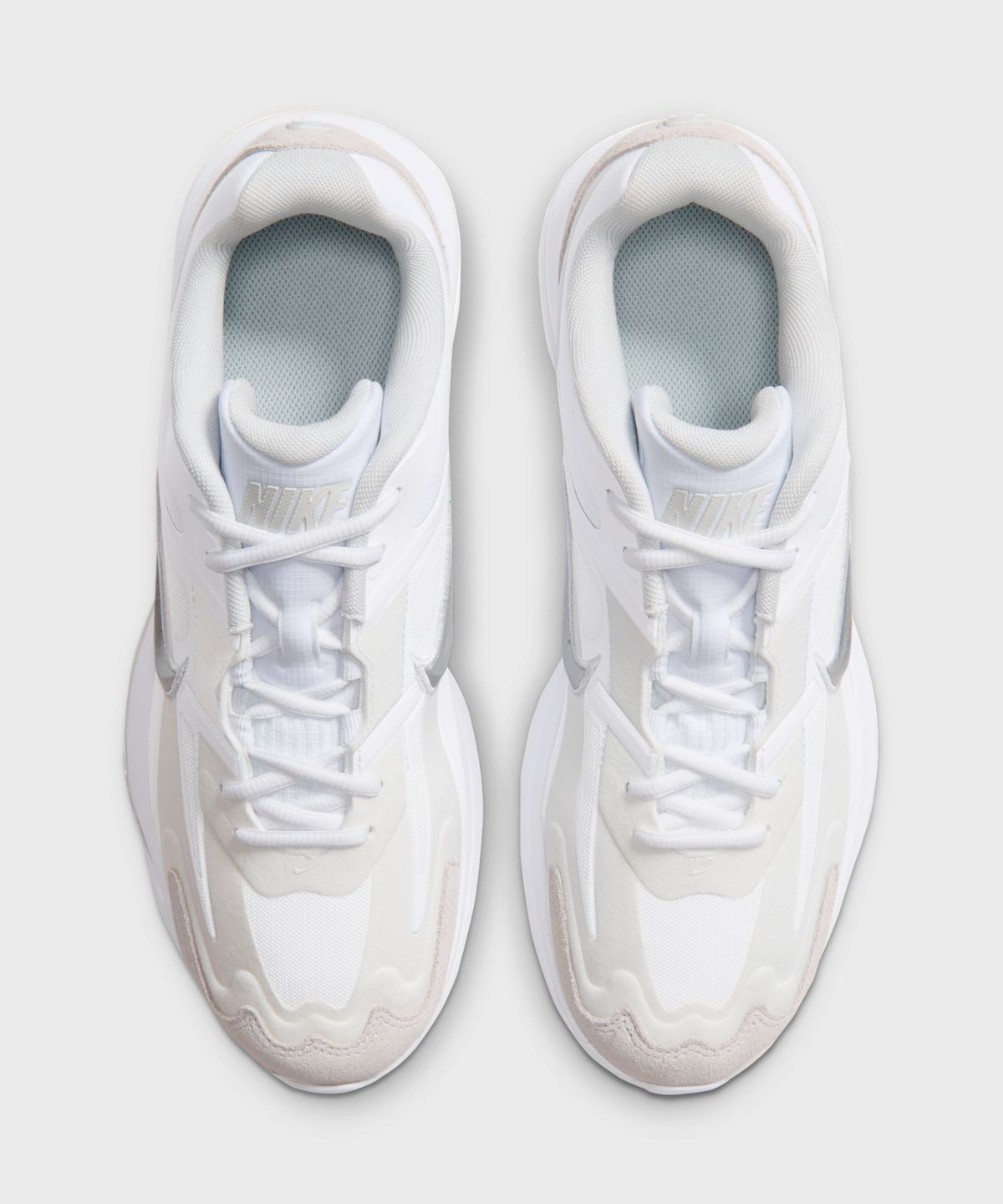 나이키(NIKE) 에어 맥스 메트로 M - 화이트:포톤 더스트:일루전 그린:메탈릭 실버 / IW4935-100