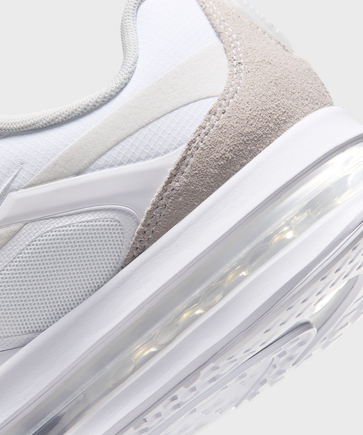 나이키(NIKE) 에어 맥스 메트로 M - 화이트:포톤 더스트:일루전 그린:메탈릭 실버 / IW4935-100