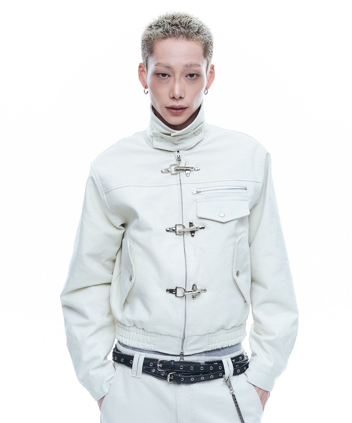 EASY NO EASY（イージーノーイージー）の「Fireman Buckle Crop Jacket - Ivory（Jackets/Outerwear）」