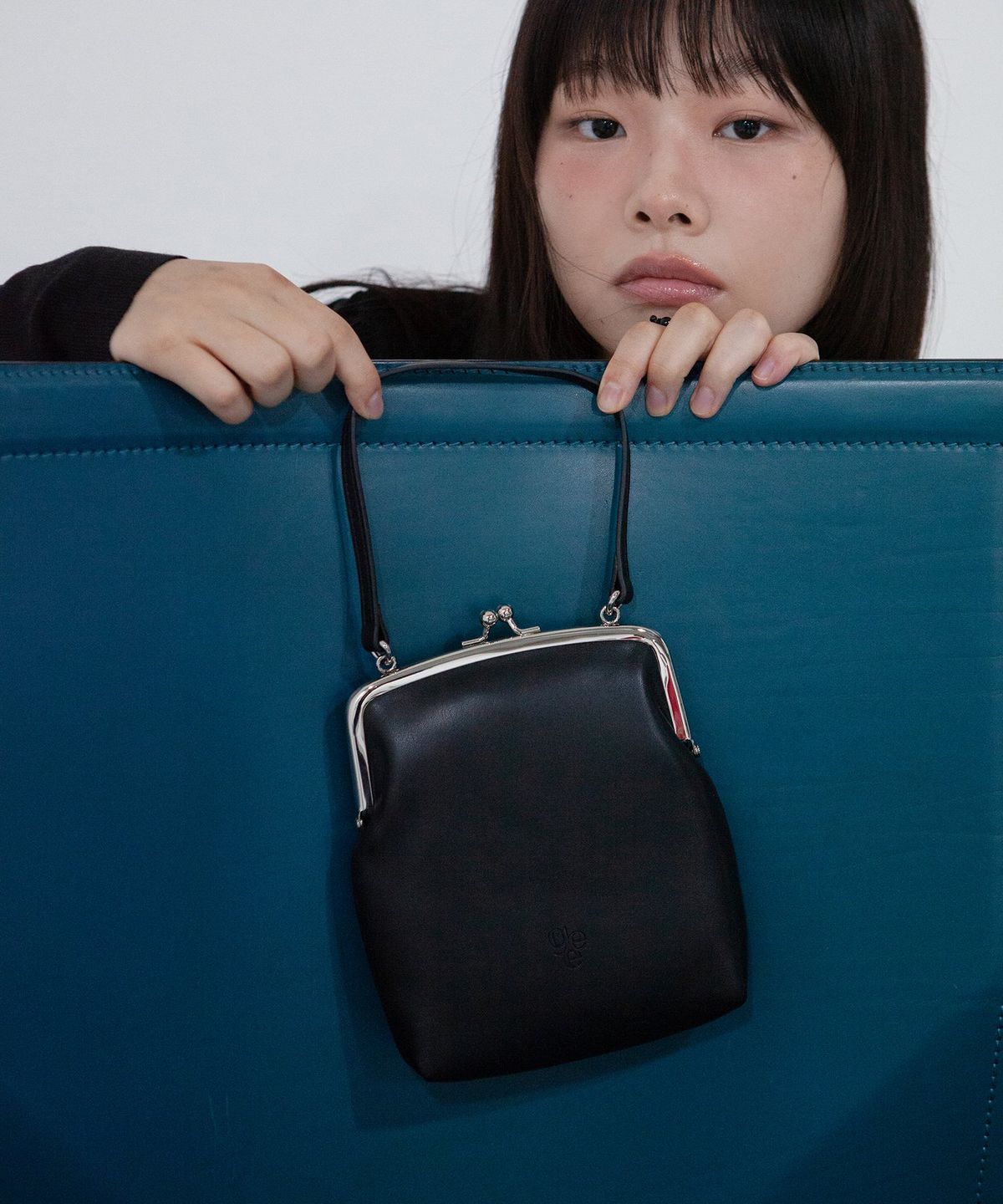 지지(GEEGEE) frame mini bag - black