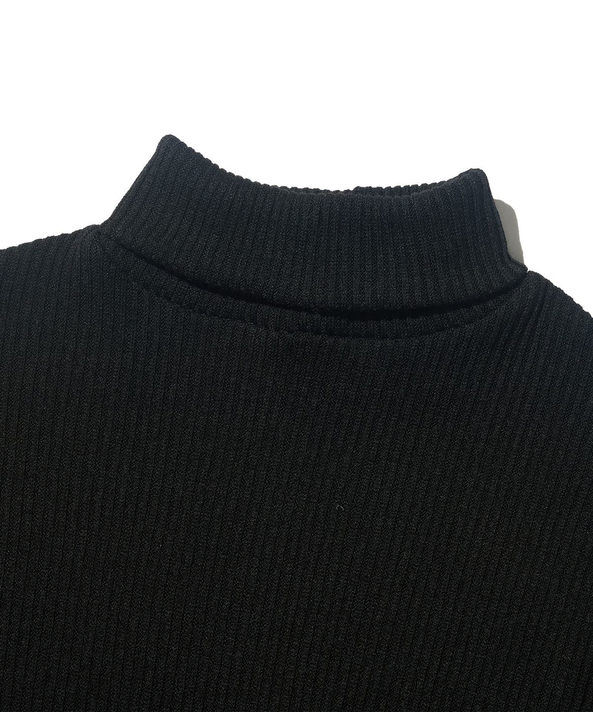 서울어패럴(SEOUL APPAREL) 커브드 헴 워머 목폴라 레이어드 (블랙)