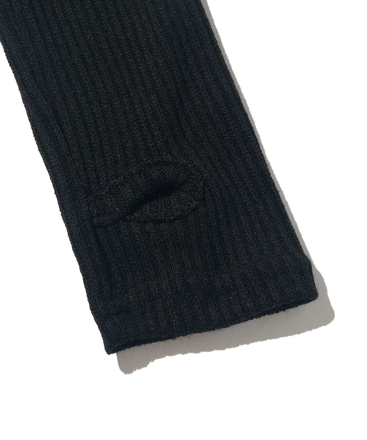 서울어패럴(SEOUL APPAREL) 커브드 헴 워머 목폴라 레이어드 (블랙)