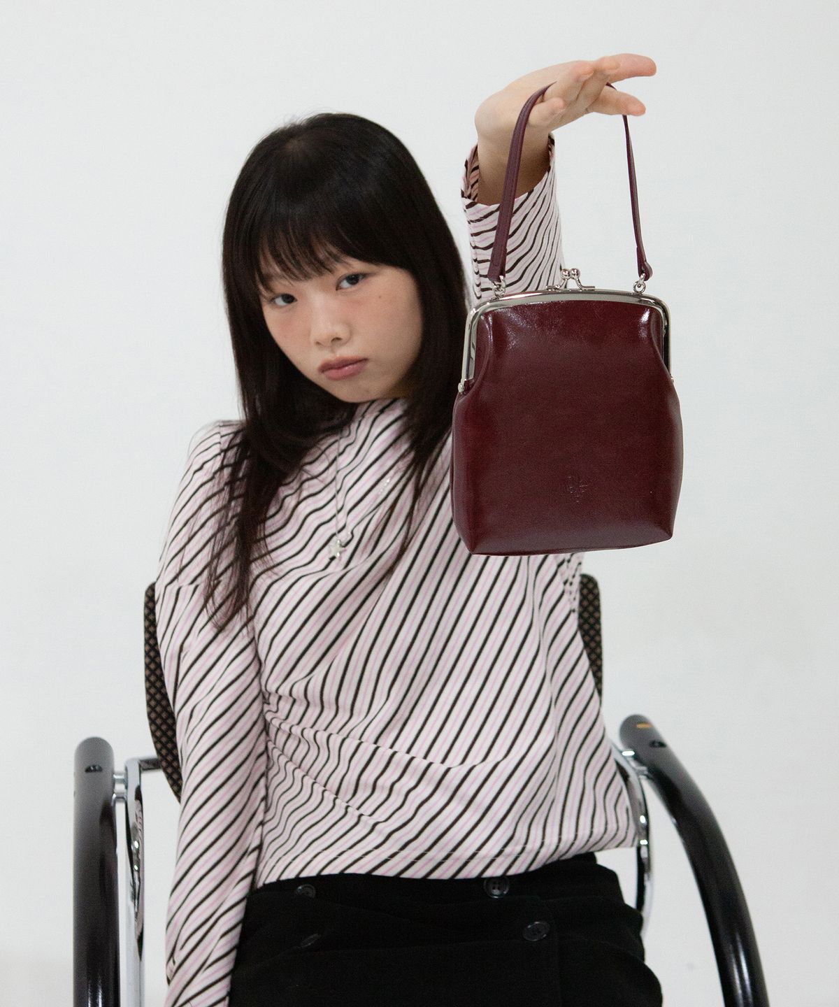 지지(GEEGEE) frame mini bag - burgundy