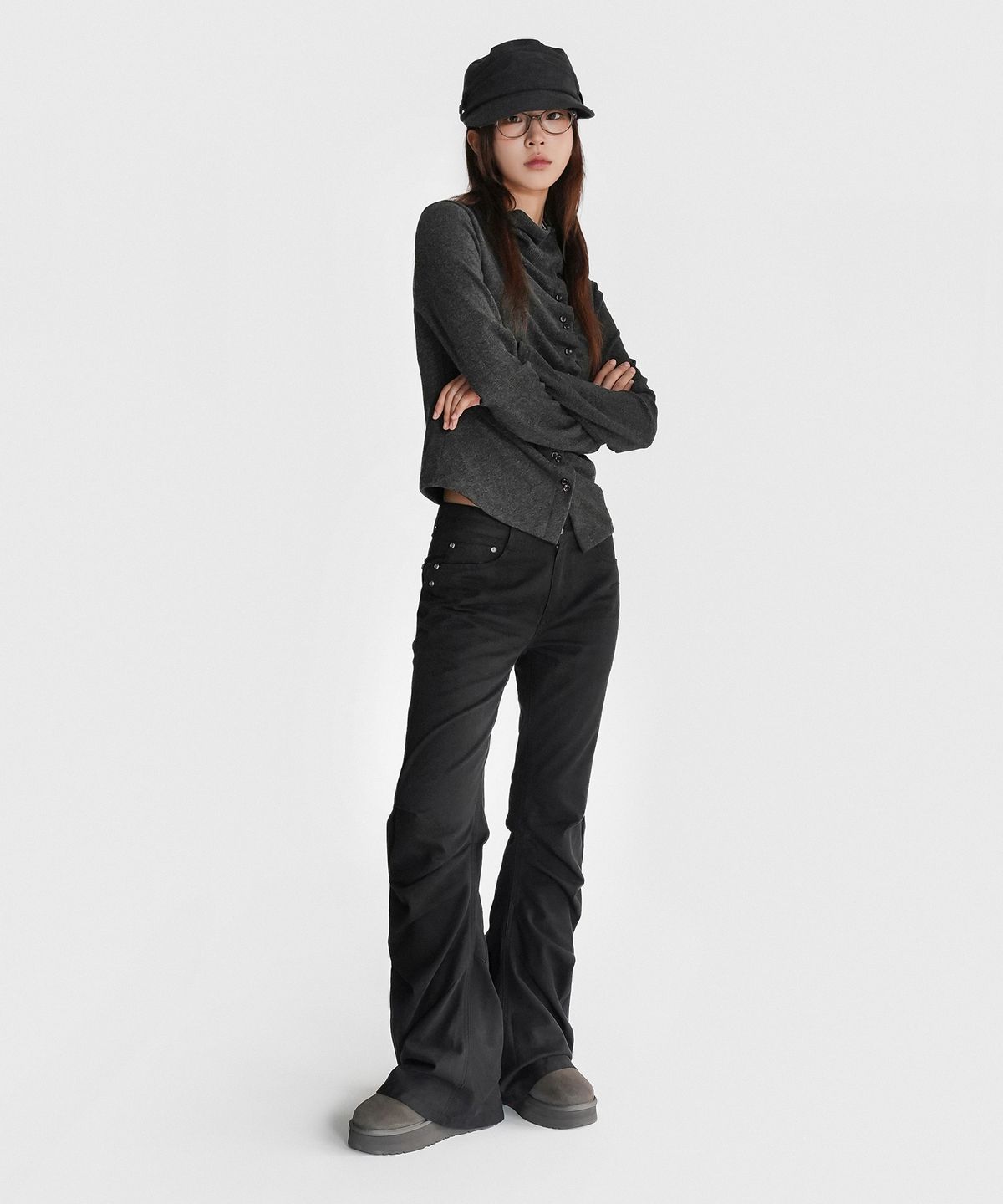 지도트(JIDOT) WASHED PANEL FLARE PANTS BLACK