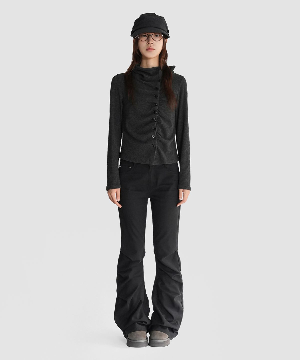지도트(JIDOT) WASHED PANEL FLARE PANTS BLACK