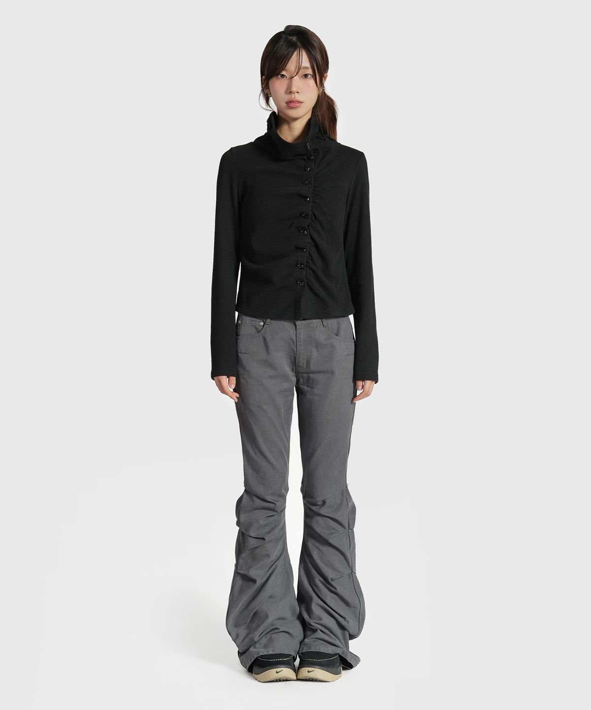 지도트(JIDOT) WASHED PANEL FLARE PANTS CHARCOAL