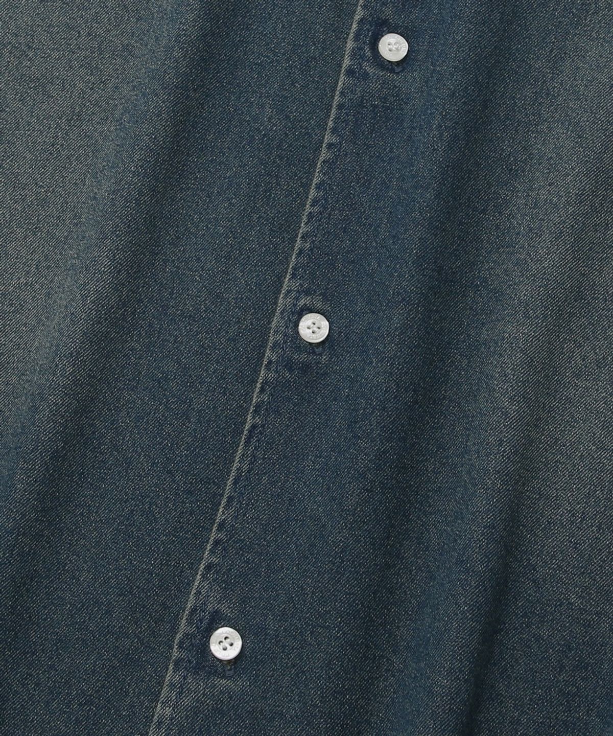컬럼비아 유니버시티(COLUMBIA UNIVERSITY) SPRAY WASHED ONE POCKET DENIM SHIRT_MIDNIGHT JIN