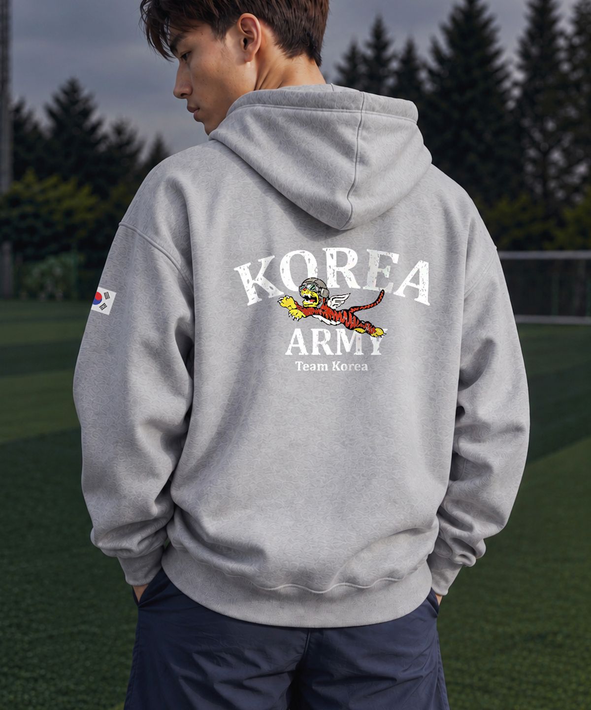 엠블룩(AMBLELOOK) 후디드 스웨트셔츠 TIGER ARMY (2color)