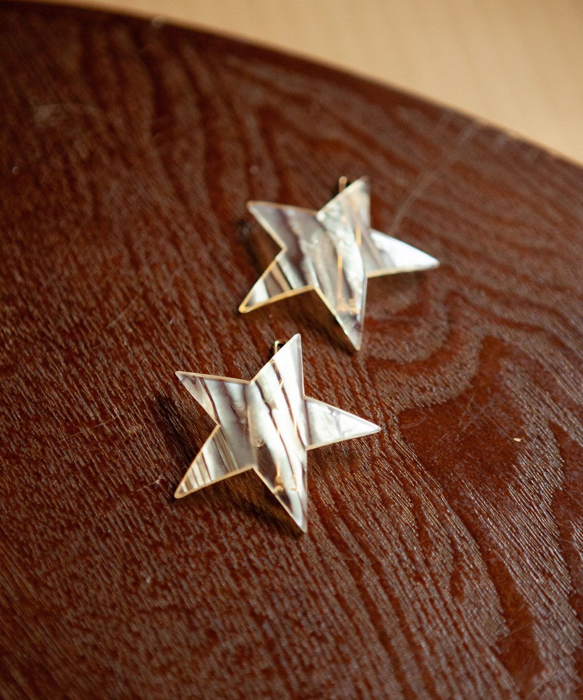 지지(GEEGEE) star aurora hair pin - yellow gold