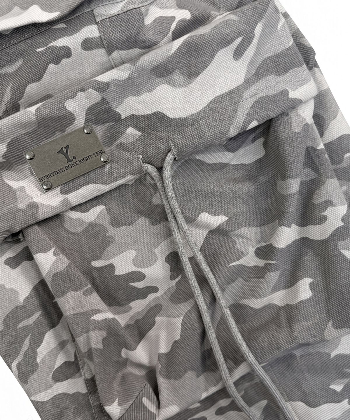 와이이이엘(YEEL) SOLID POCKET WIDE BANDING PANTS WHITE CAMO