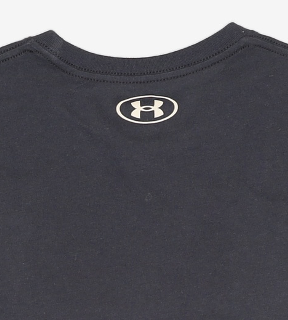 언더아머(UNDERARMOUR) 레프트 체스트 반팔티 44-46