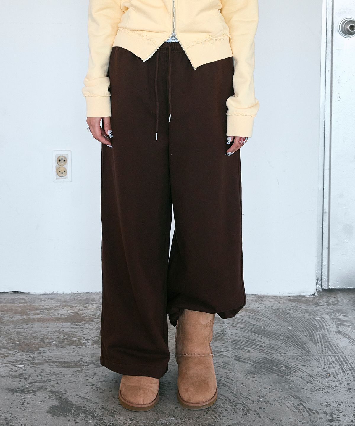 하이타이드 프랭키(HIGHTIDEFRANKIE) Cosmic Uniform String Pants Brown