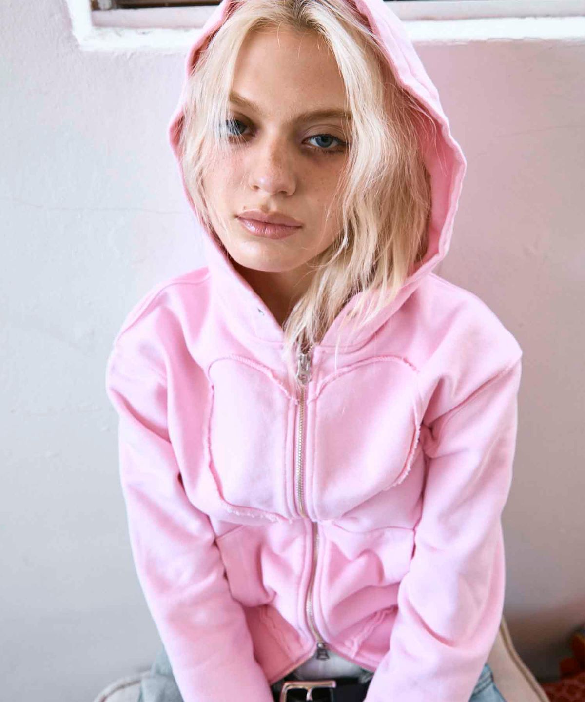 하이타이드 프랭키(HIGHTIDEFRANKIE) Cosmic Uniform Heart Zip-Up Hoodie Pink