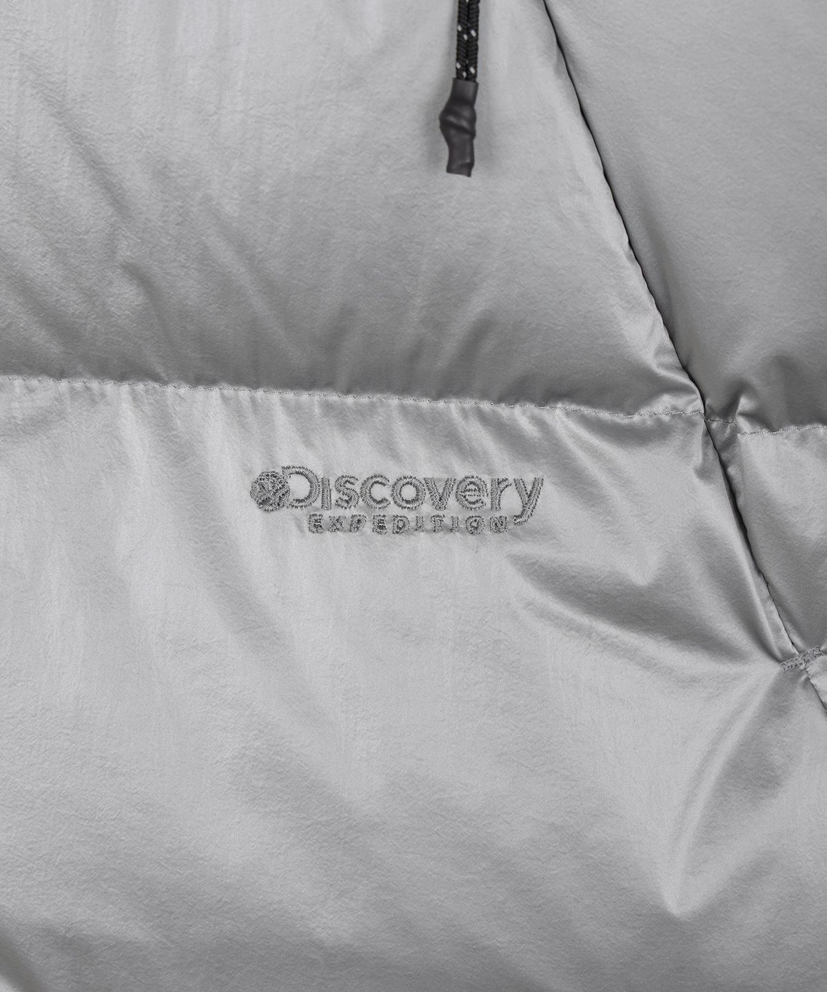 디스커버리 키즈(DISCOVERY KIDS) 키즈 제이드 컨버터블 글로시 다운 숏패딩 (GREY2)