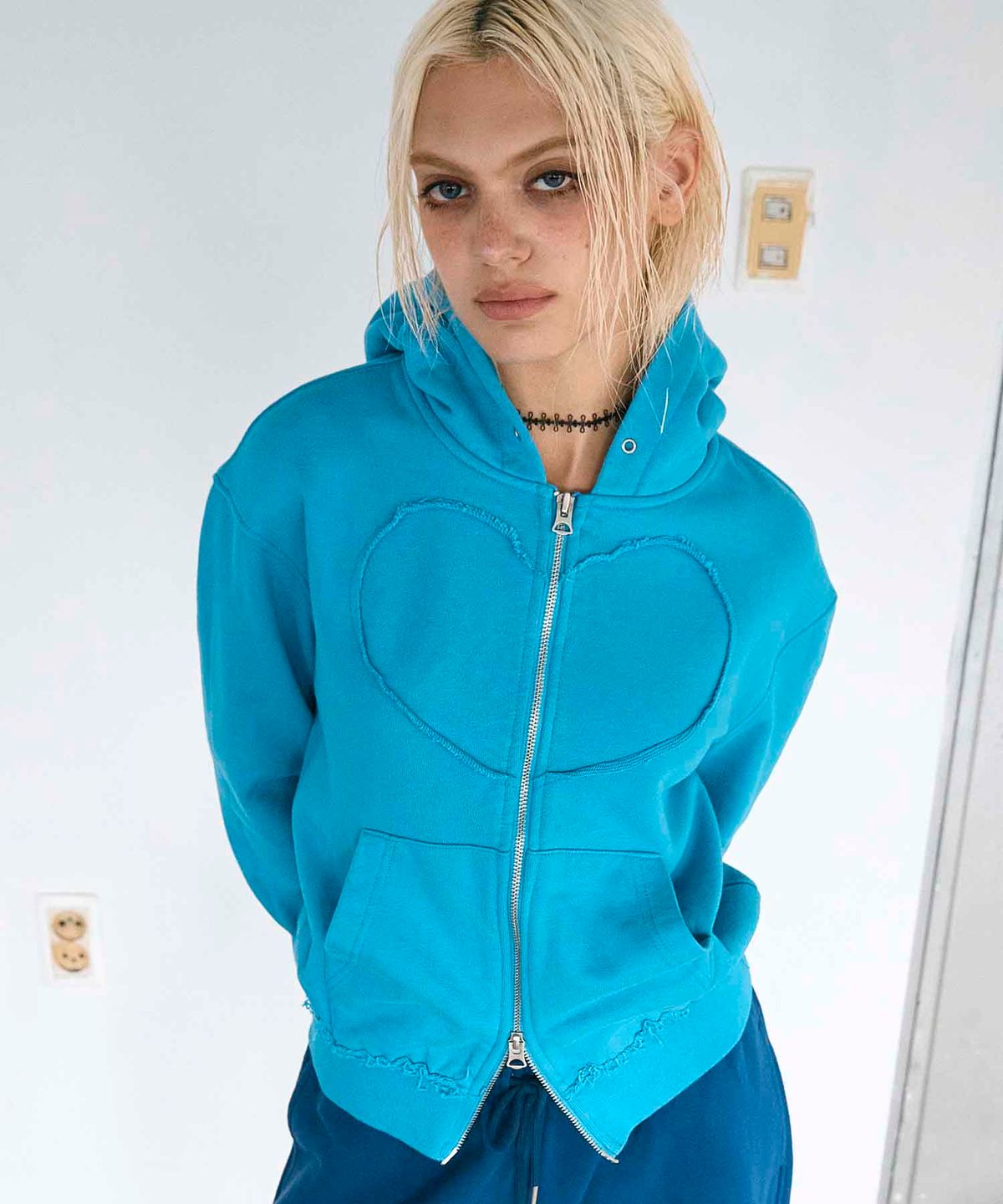 하이타이드 프랭키(HIGHTIDEFRANKIE) Cosmic Uniform Heart Zip-Up Hoodie Blue