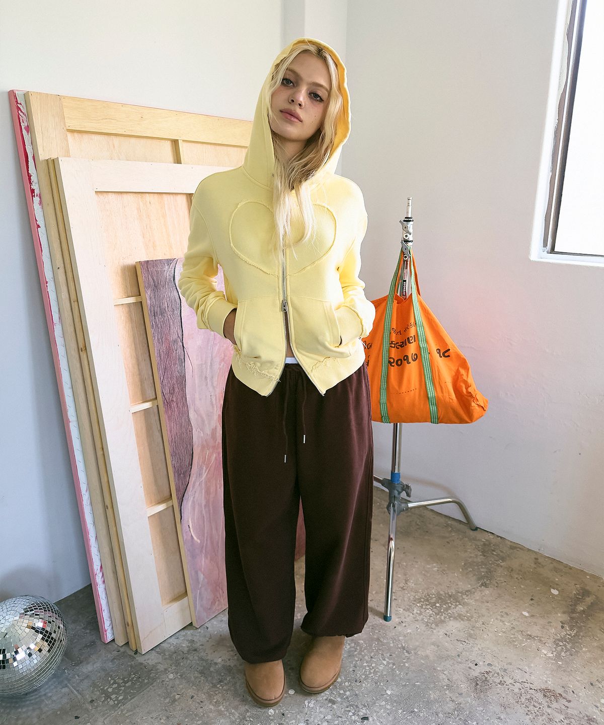 하이타이드 프랭키(HIGHTIDEFRANKIE) Cosmic Uniform Heart Zip-Up Hoodie Yellow
