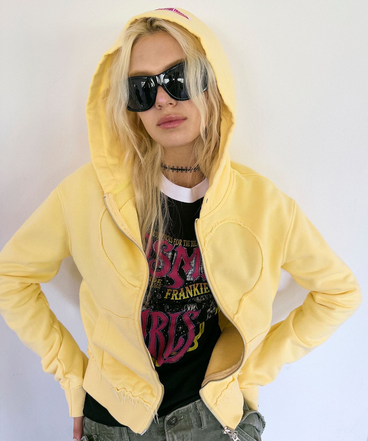 하이타이드 프랭키(HIGHTIDEFRANKIE) Cosmic Uniform Heart Zip-Up Hoodie Yellow