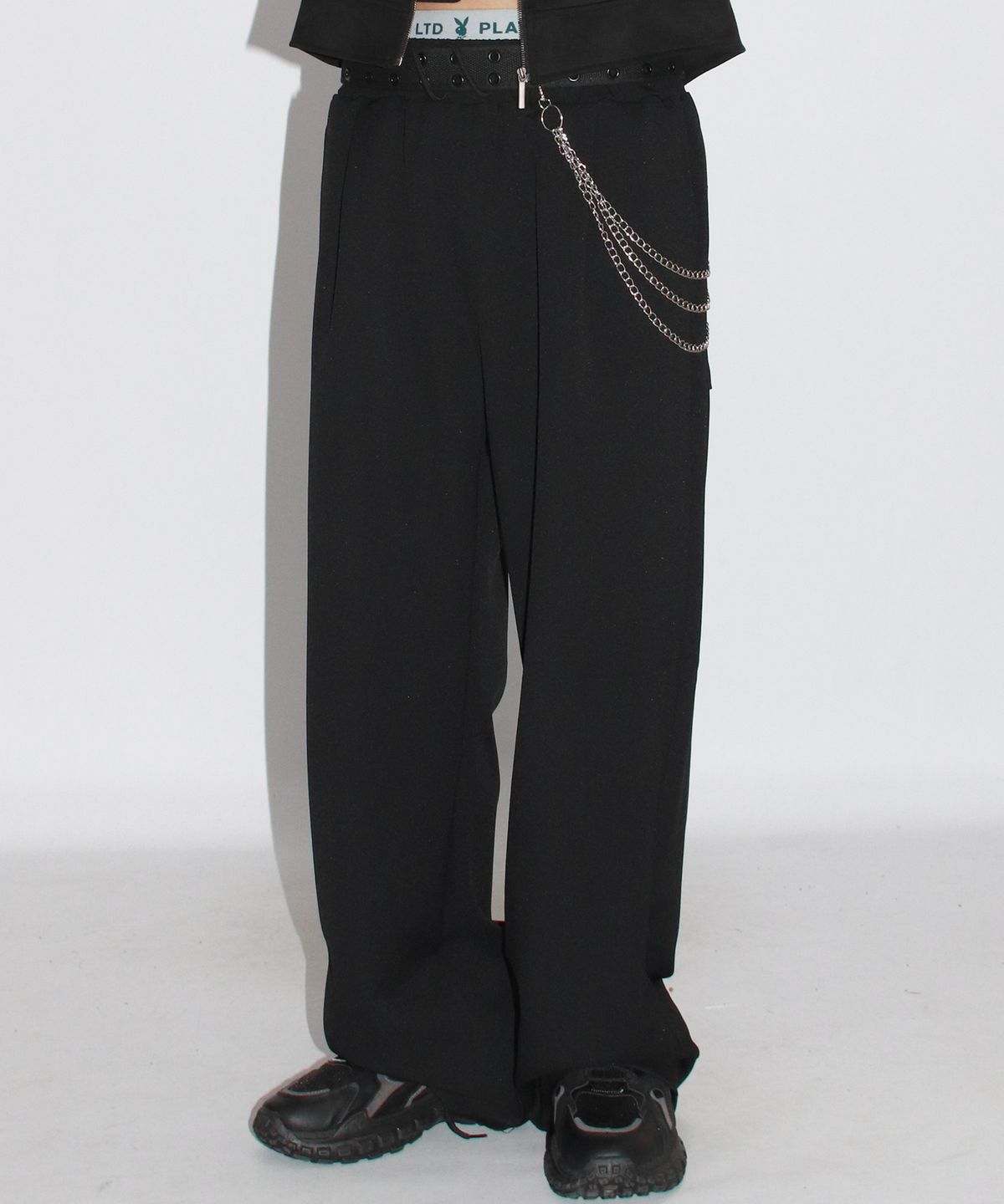 드마크(DEMARC) M solid straight-fit semi-wide pants - Black