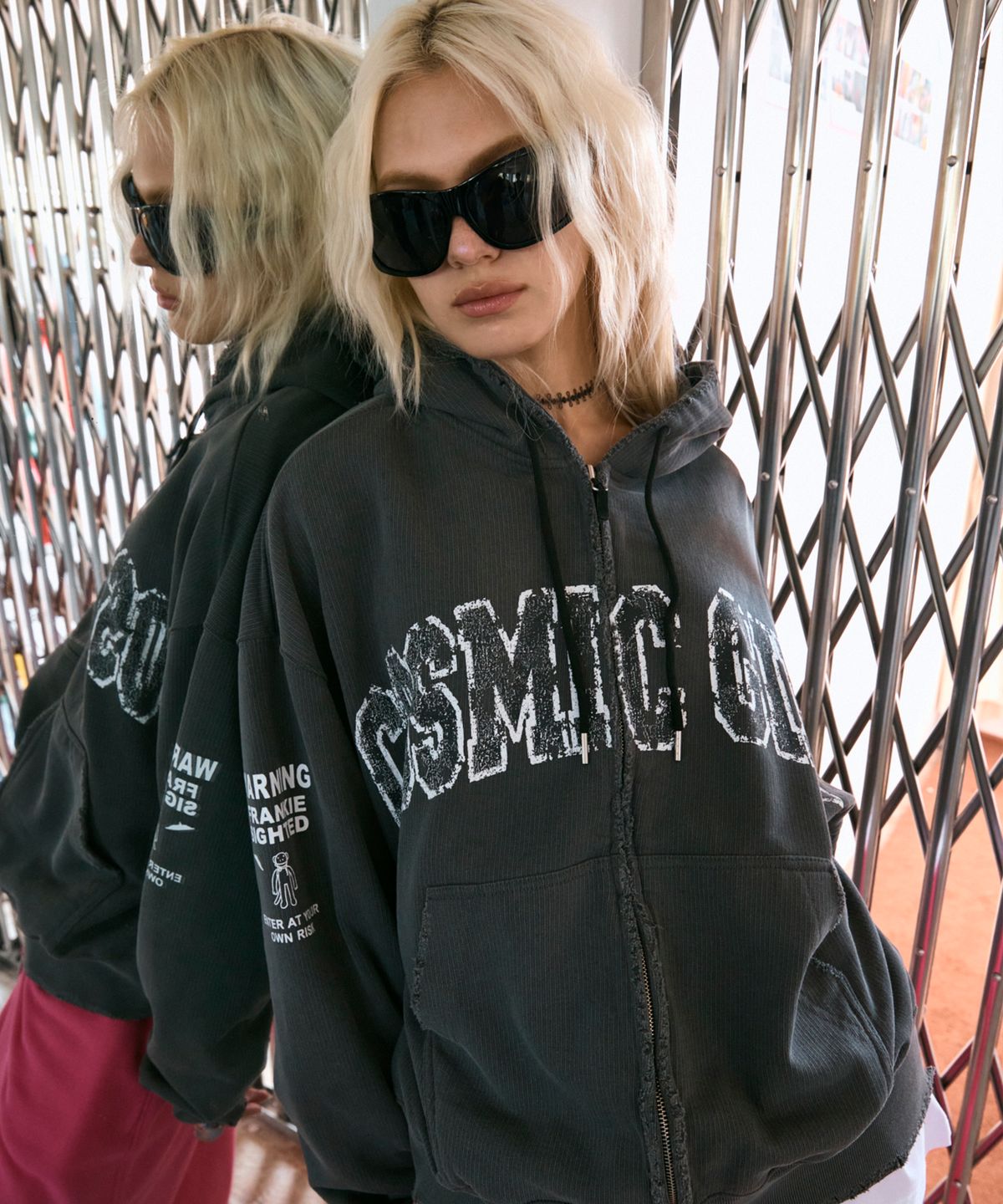 하이타이드 프랭키(HIGHTIDEFRANKIE) Cosmic Girl Reversible ZipUp Hoodie Charcoal