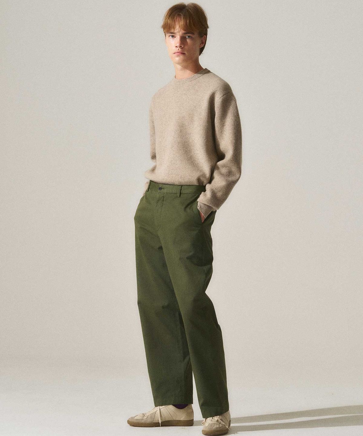 라이즈앤빌로우(RISE&BELOW) HEAVY DUTY 질롱울 크루넥 스웨터 BEIGE
