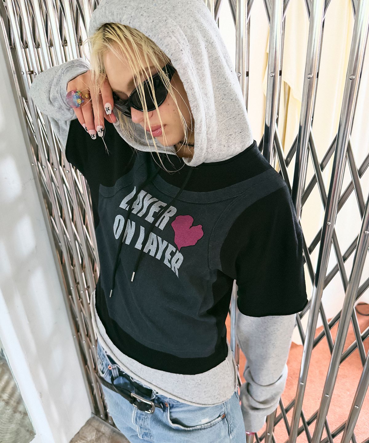 하이타이드 프랭키(HIGHTIDEFRANKIE) Layer on Layer Hoodie Black