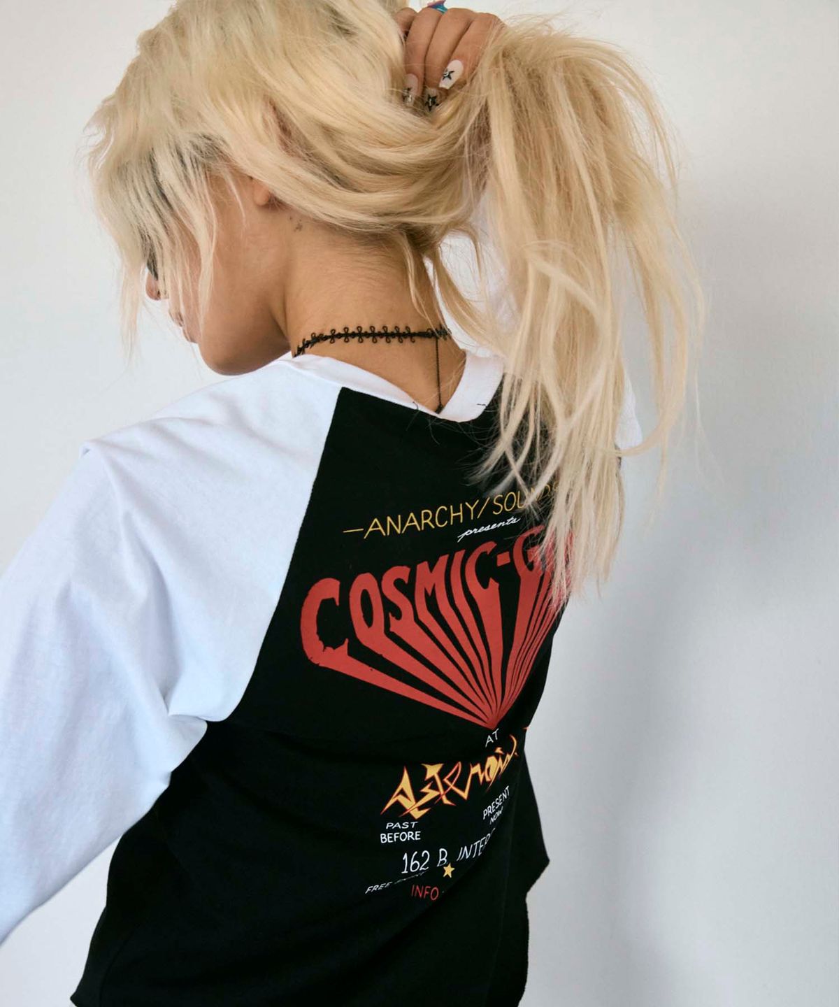 하이타이드 프랭키(HIGHTIDEFRANKIE) Cosmic Girls Band Raglan Tee Black