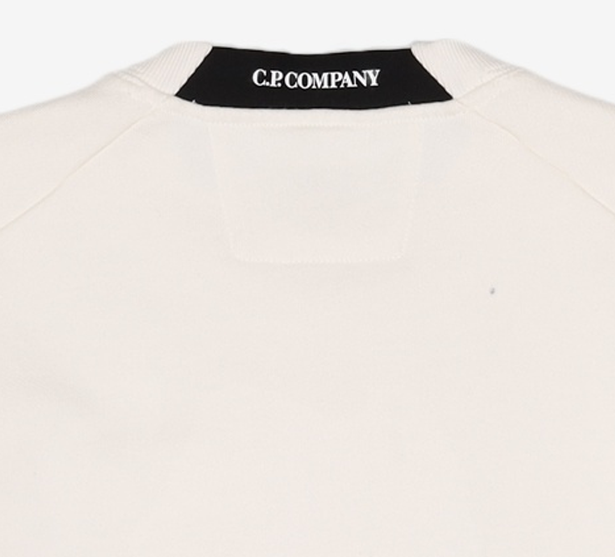 씨피 컴퍼니(CP Company) 남성 렌즈 와펜 디아고날 레이즈드 플리스 맨투맨 90