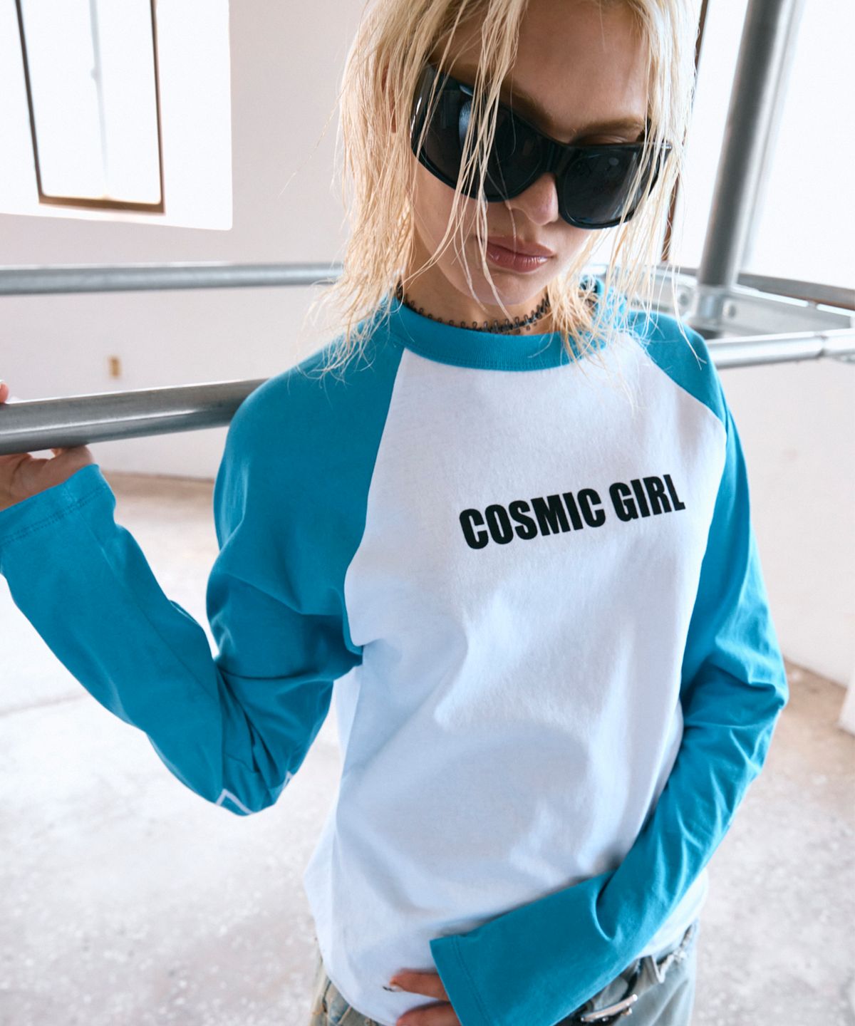 하이타이드 프랭키(HIGHTIDEFRANKIE) Cosmic Girls Club Raglan Tee Blue