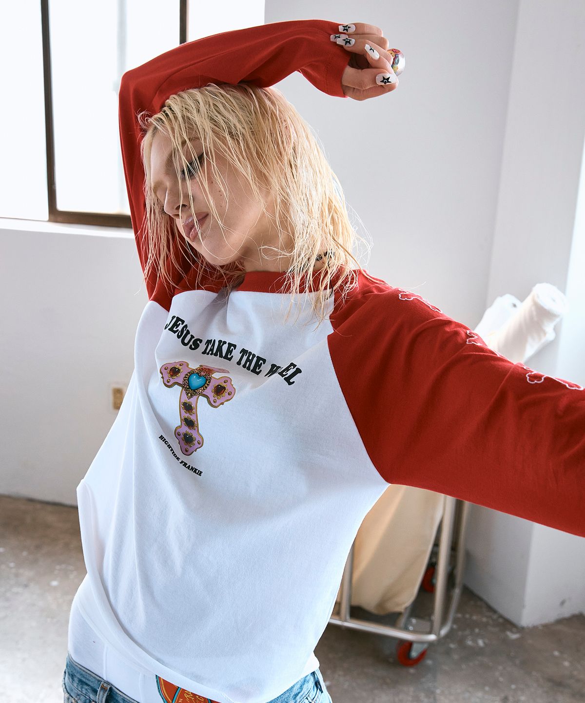 하이타이드 프랭키(HIGHTIDEFRANKIE) Cosmic Girls Club Raglan Tee Red