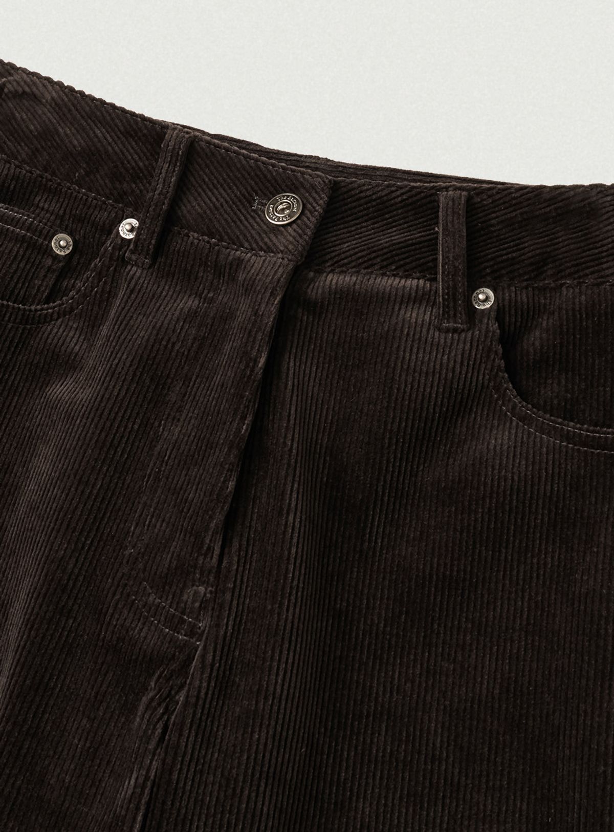 더바넷(THEBARNNET) Clea Corduroy Relaxed-Fit Pants_Charcoal