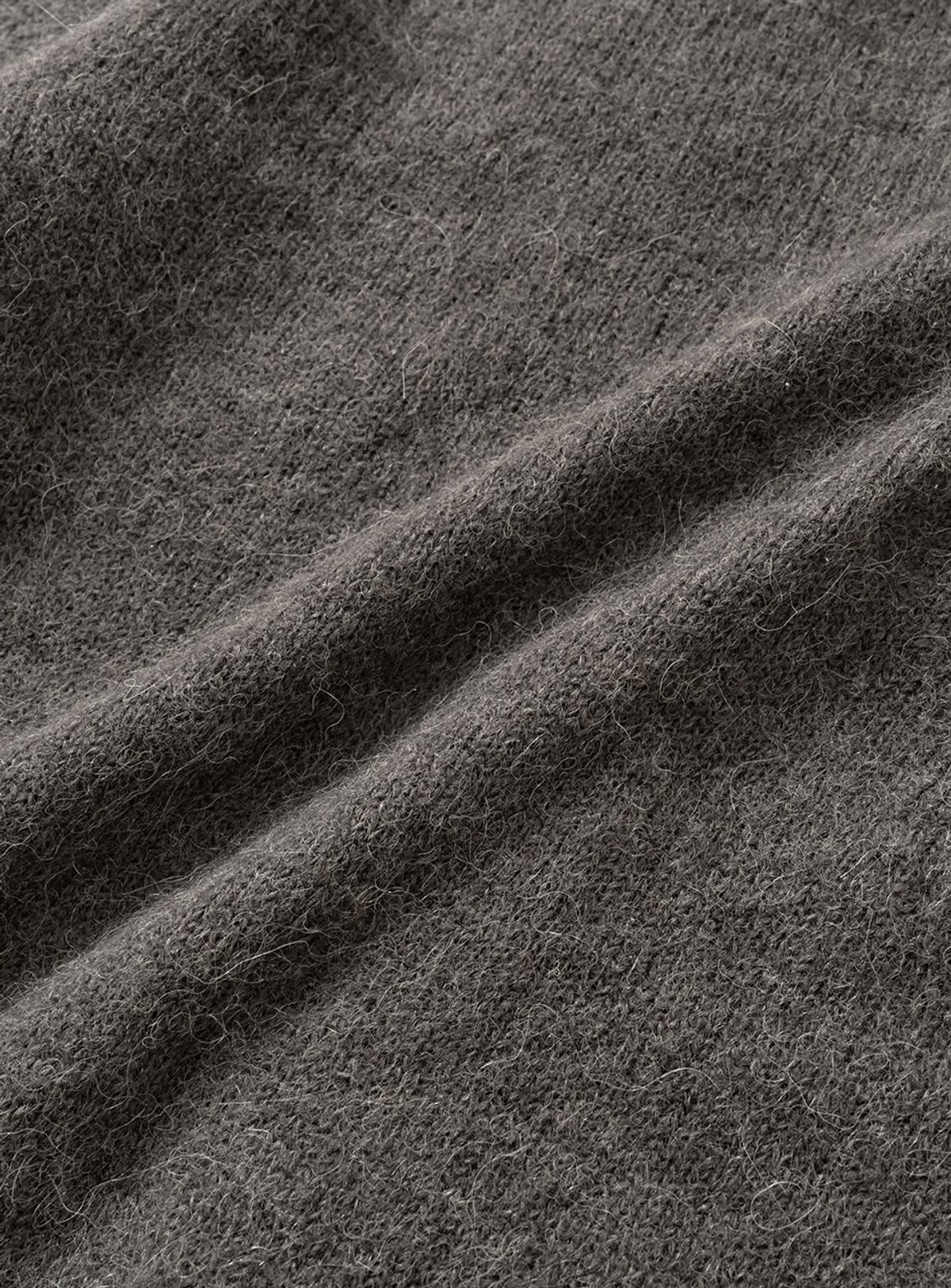 더바넷(THEBARNNET) Jane Alpaca-Blend Cardigan_Charcoal