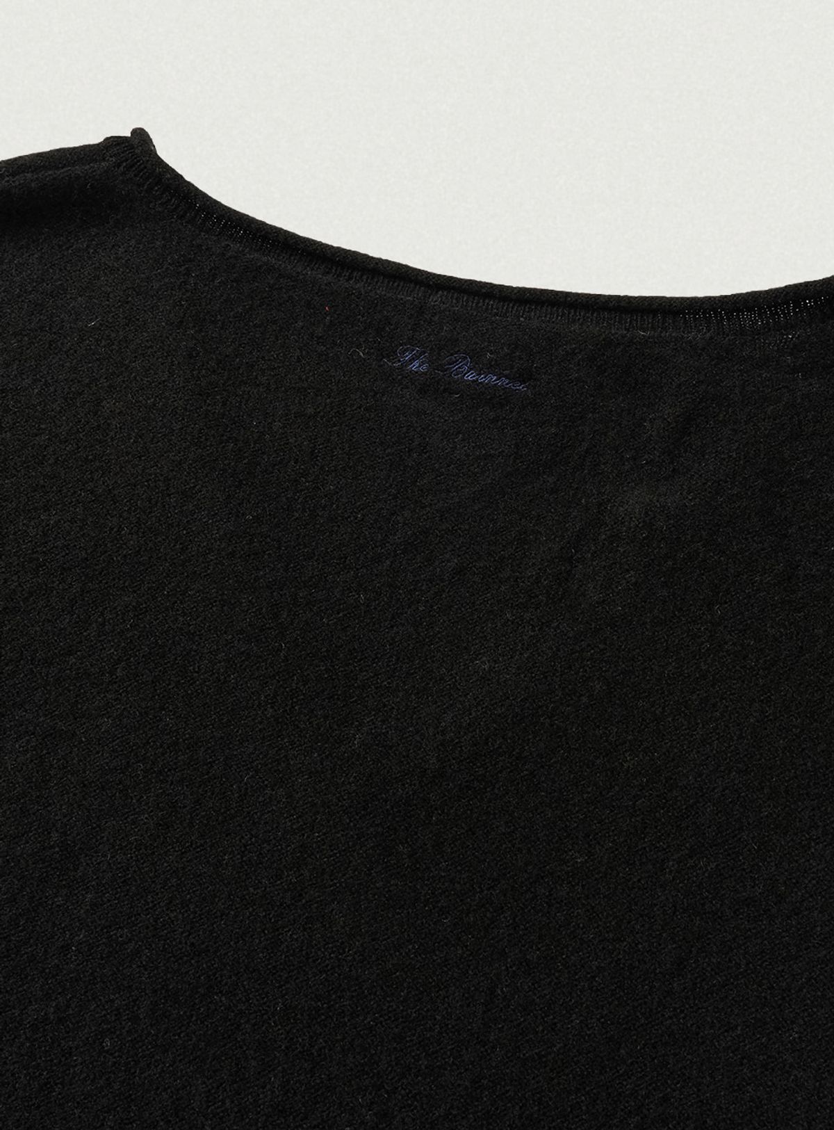 더바넷(THEBARNNET) Mild Deep V-neck Cashmere Knit_Black