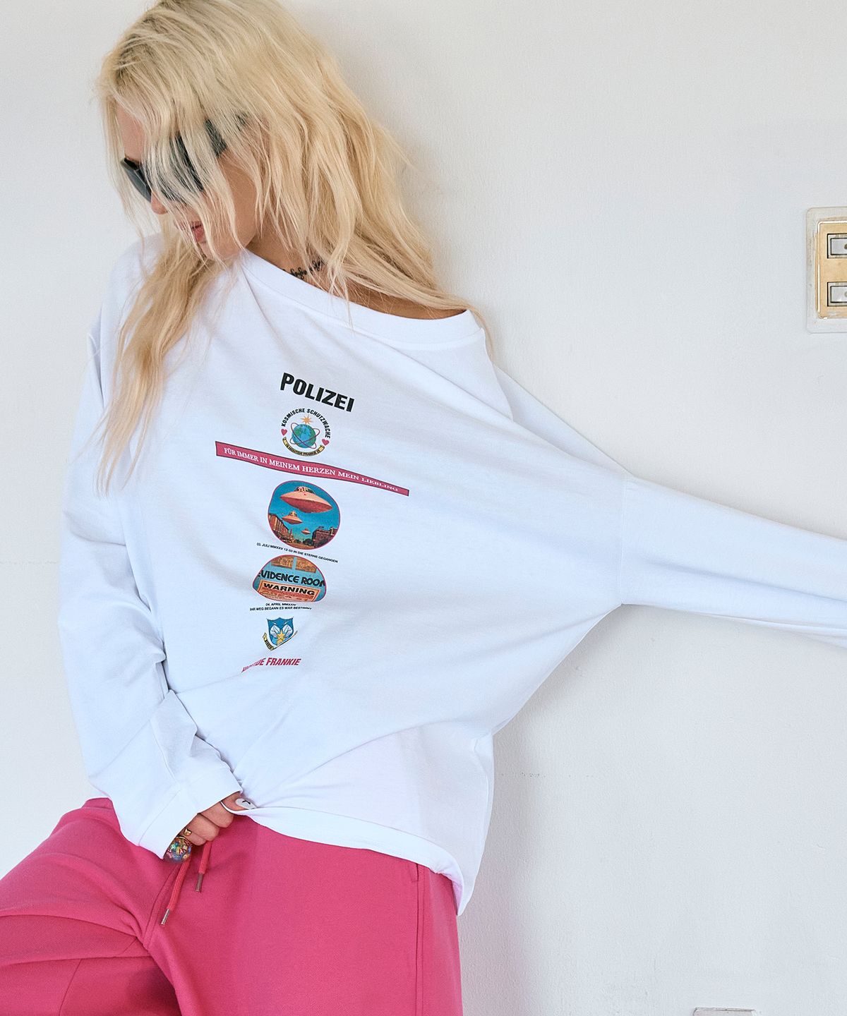 하이타이드 프랭키(HIGHTIDEFRANKIE) Cosmic Police Long Sleeve White