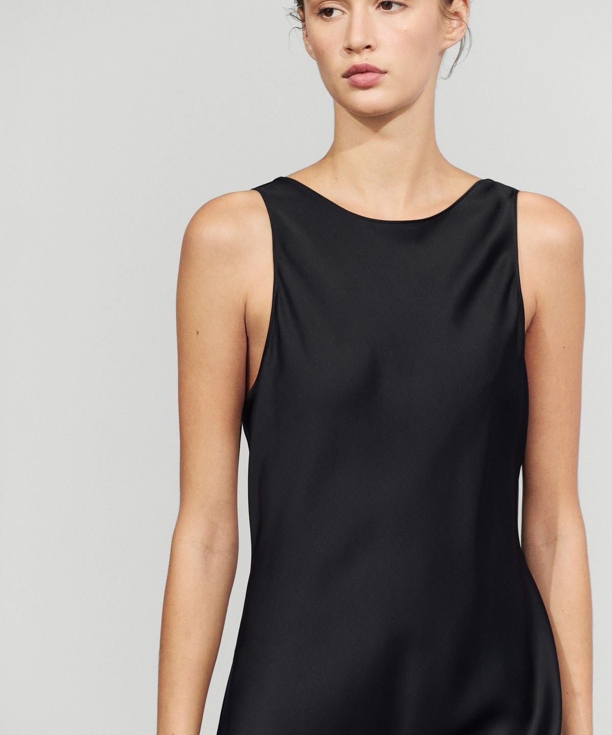 마시모두띠(MASSIMO DUTTI) 새틴 크링클 미디 원피스