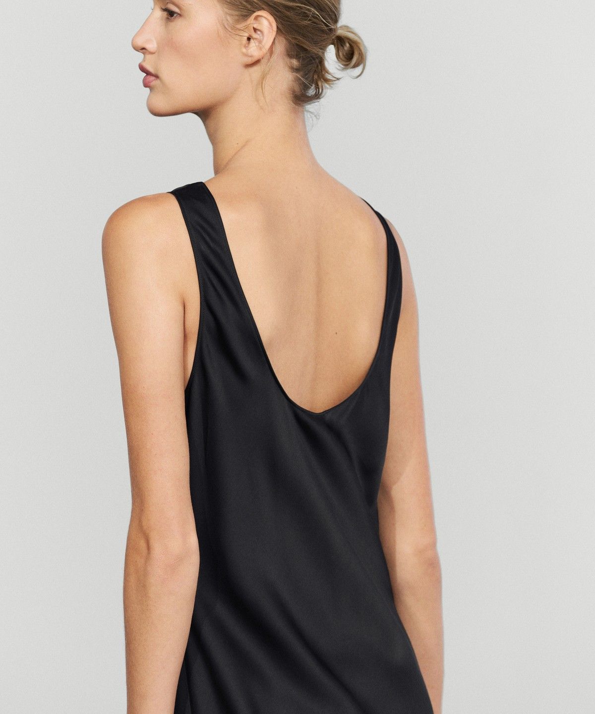 마시모두띠(MASSIMO DUTTI) 새틴 크링클 미디 원피스
