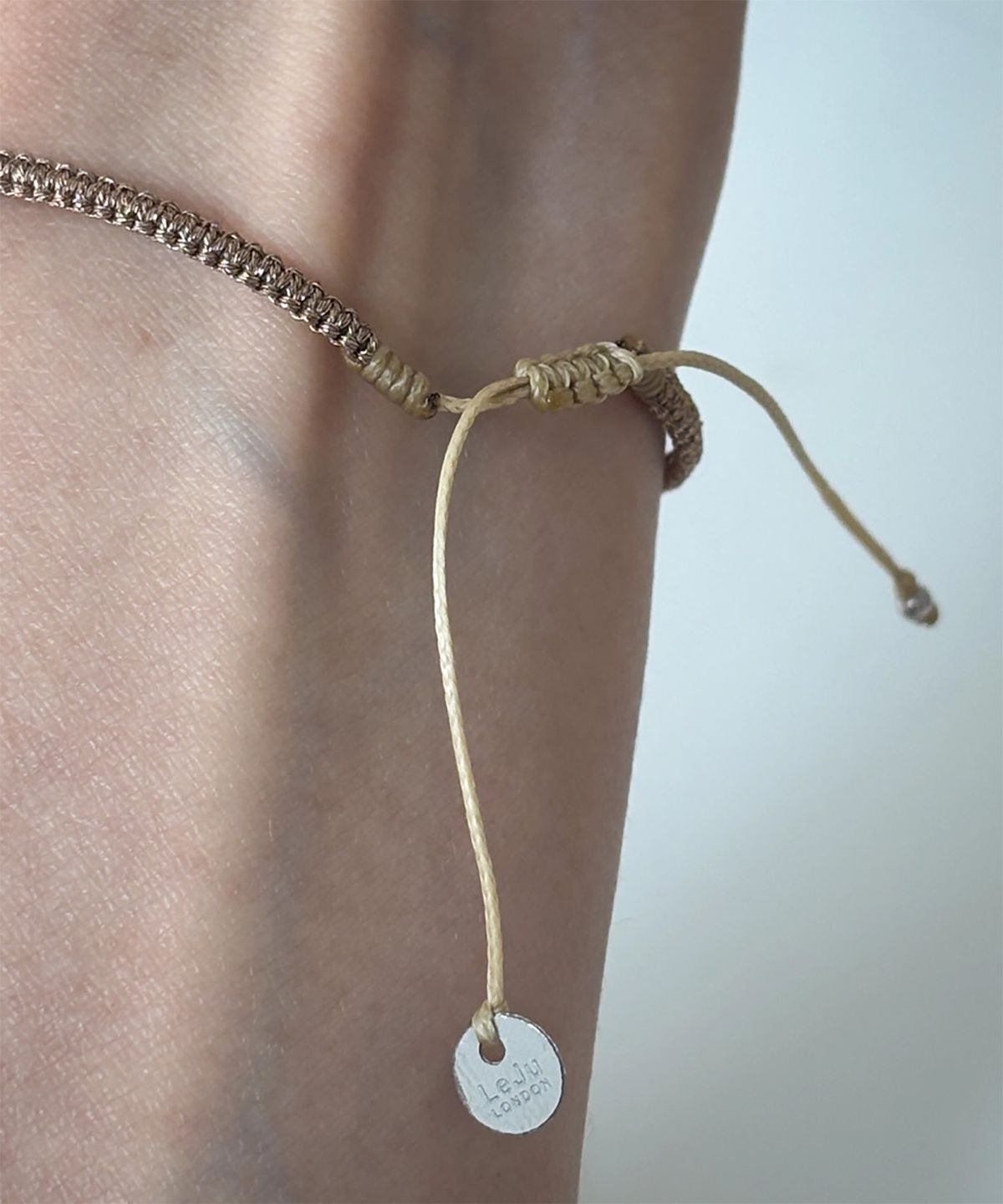 림바(RIMBA) [Leju] Basic Handwoven Bracelet - Green & Gold