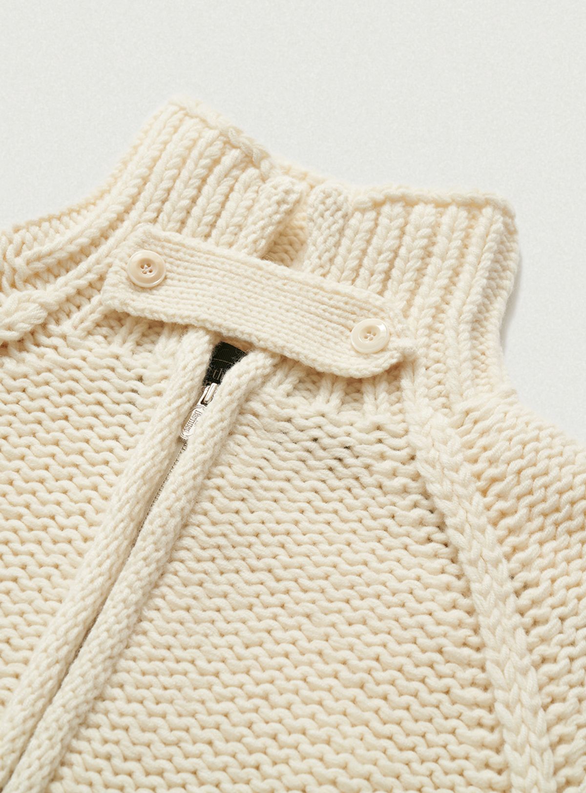 더바넷(THEBARNNET) Soap Zip-Up Knit Cardigan_Ivory