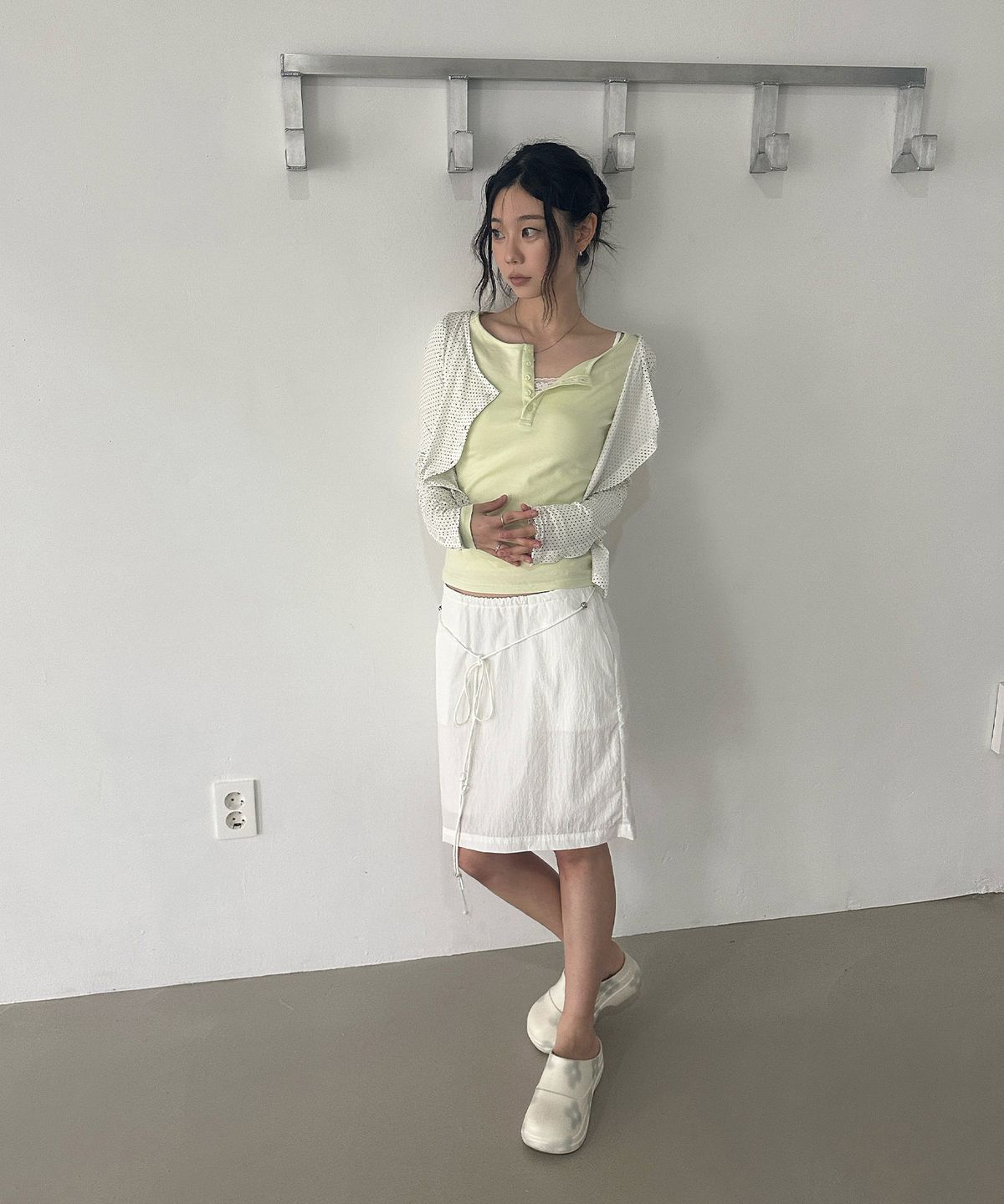 포트레이트서울(PORTRAITSEOUL) 쉬어 도트 가디건