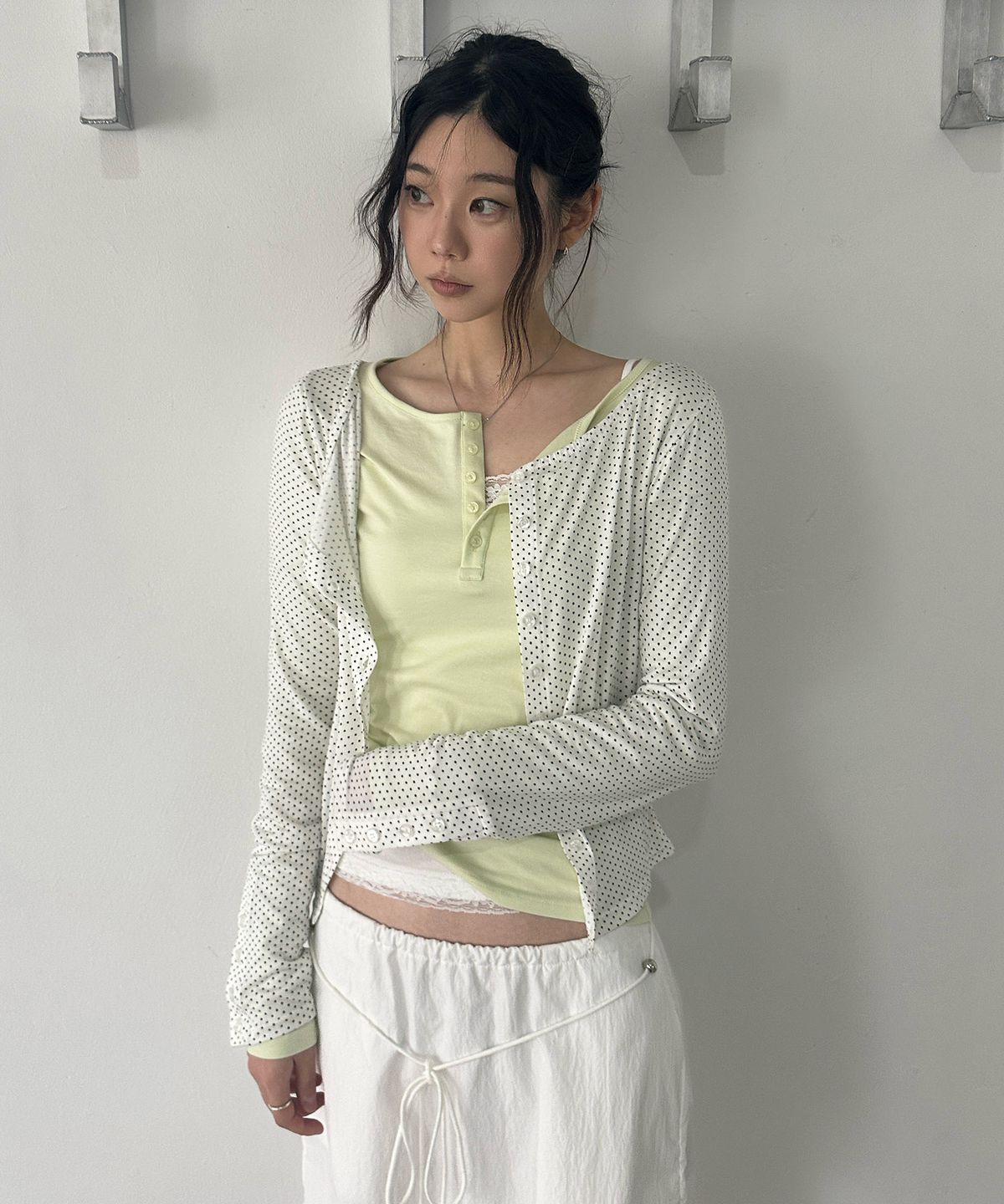 포트레이트서울(PORTRAITSEOUL) 쉬어 도트 가디건