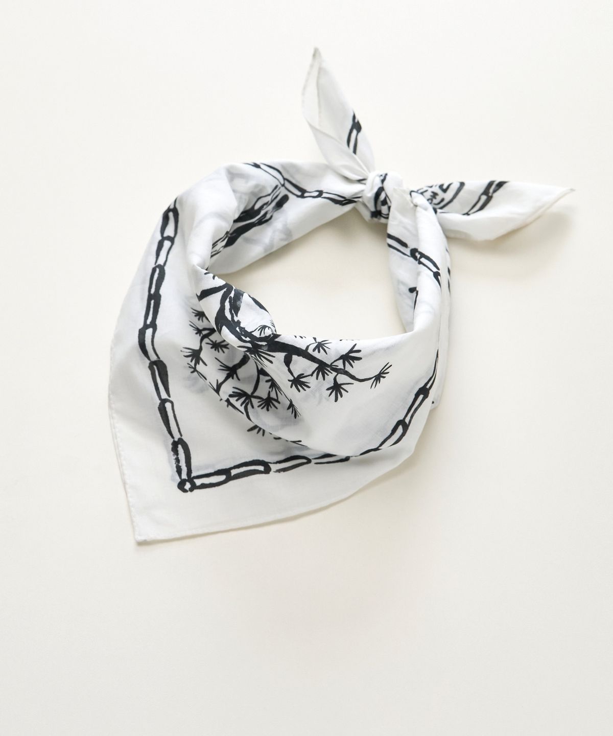 멧앤멜(MATT AND MEL) [Scarf] Yuyujajeok - White
