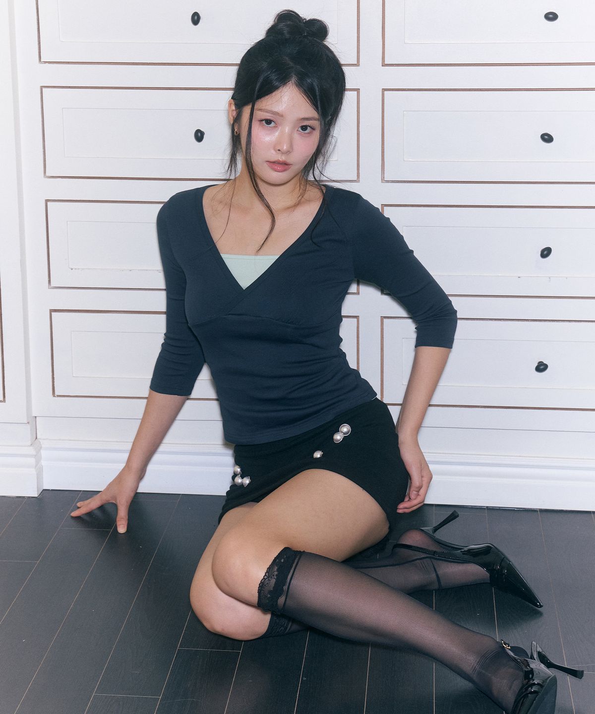 로잔느(ROSEANNE) Rachel Wrap 3/4-Sleeve Top (Navy)
