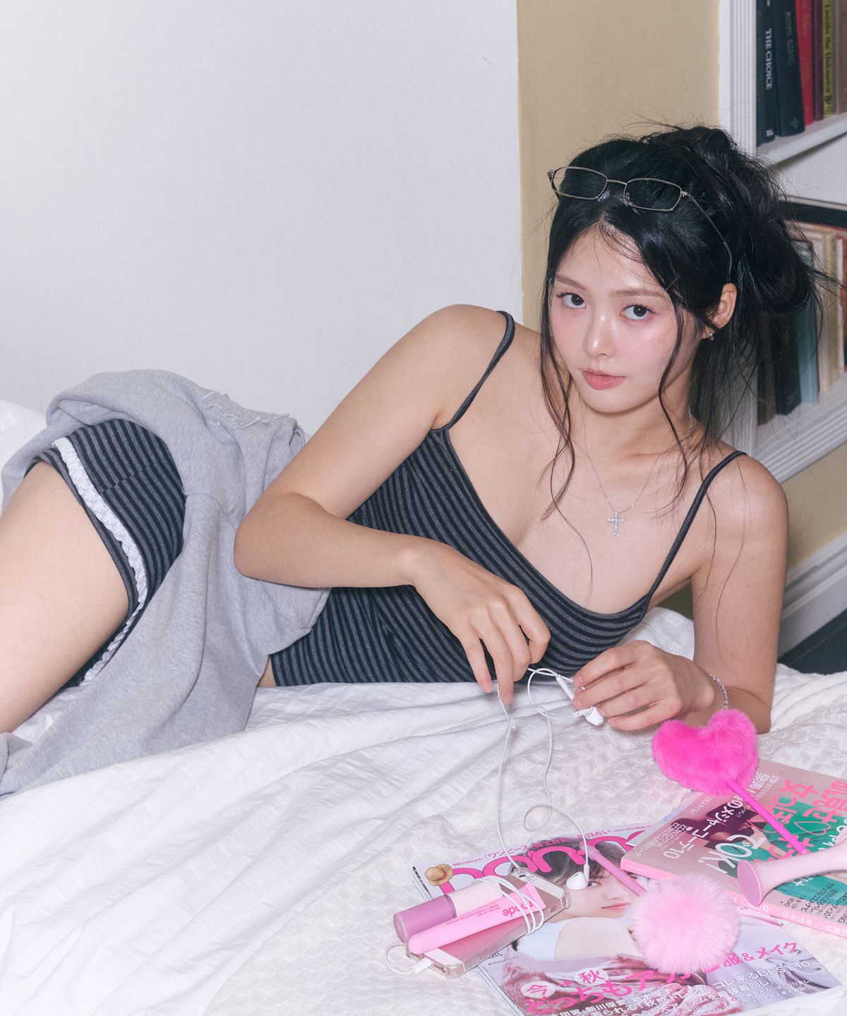 로잔느(ROSEANNE) Candy Crush Stripe Cami Top (Charcoal Black)
