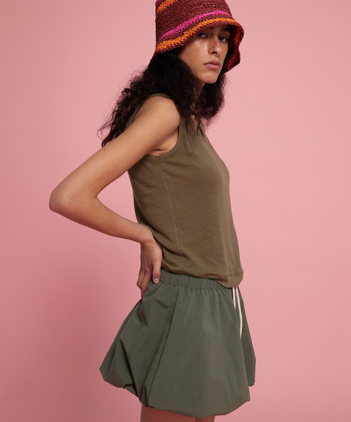 지지비샤(JIJIVISHA) CARGO MINI SKIRT (KHAKI)