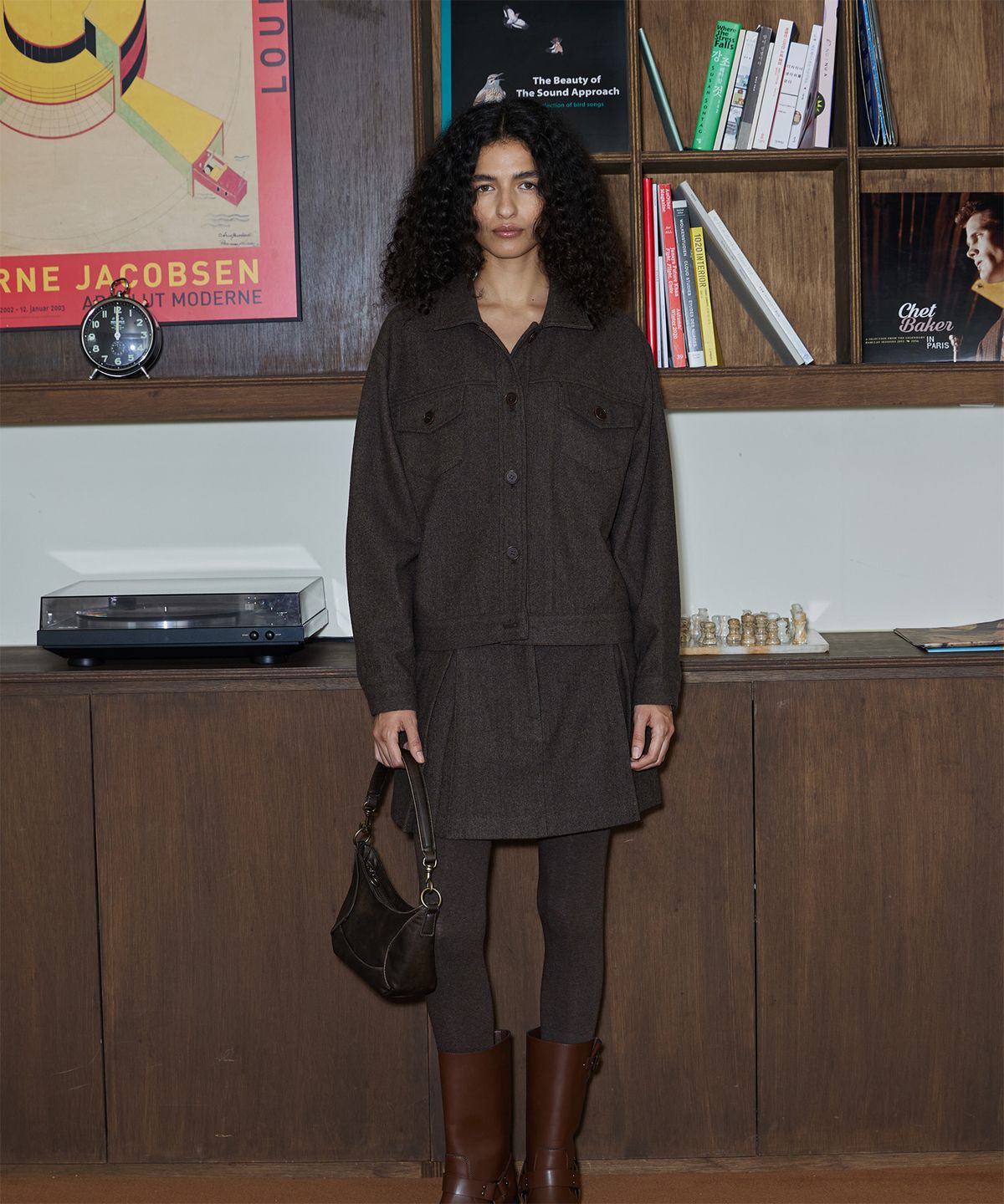 지지비샤(JIJIVISHA) WOOL MINI SKIRT (BROWN)