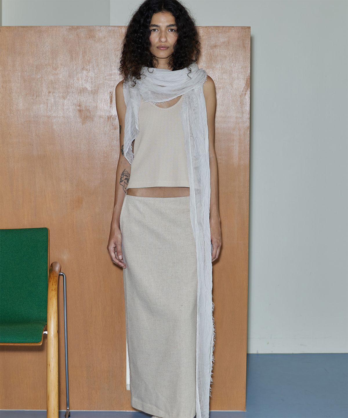 지지비샤(JIJIVISHA) WOOL LONG SKIRT (IVORY)