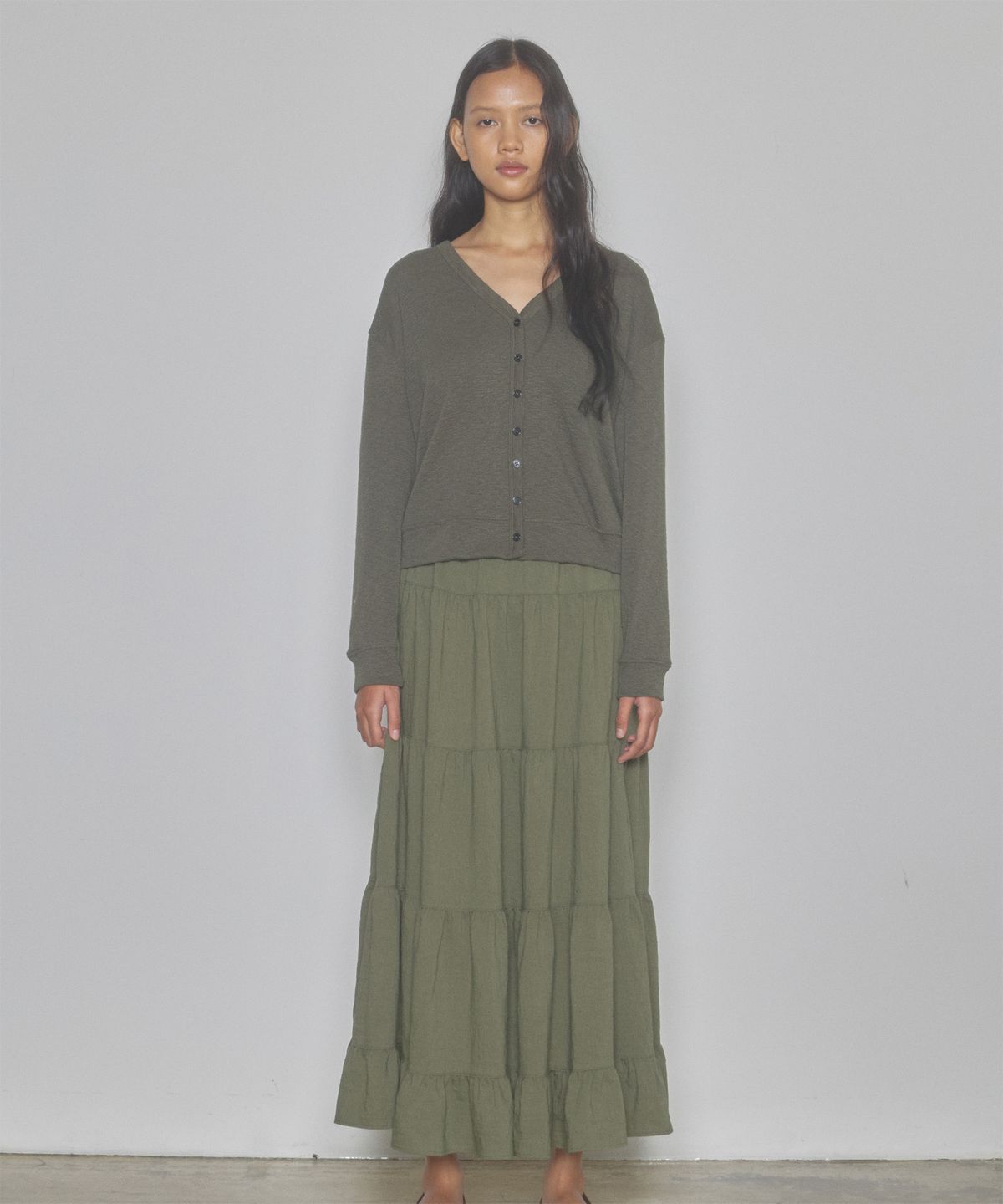 지지비샤(JIJIVISHA) KALE BASIC CARDIGAN (KHAKI)