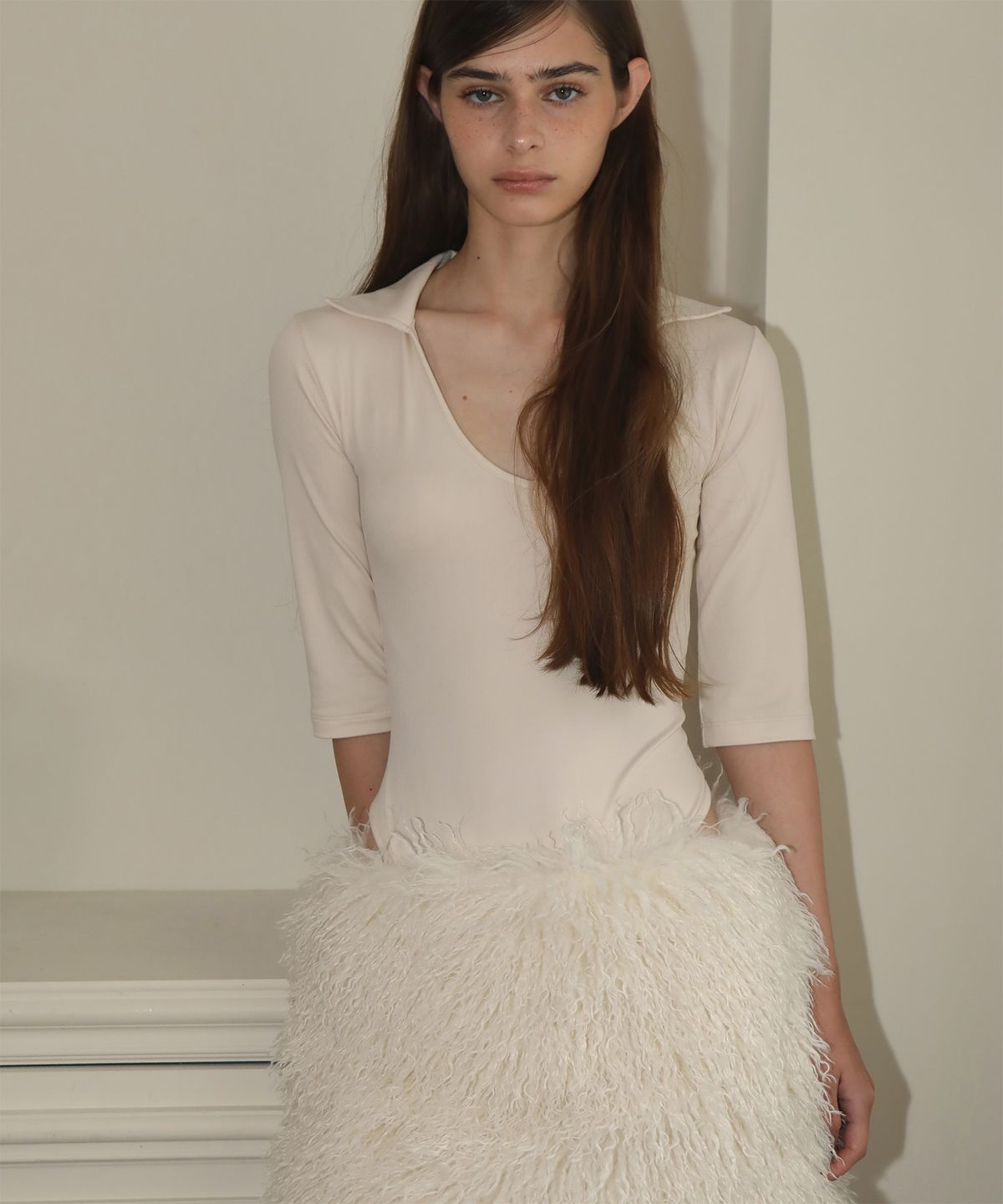 지지비샤(JIJIVISHA) HAZE FURRY SKIRT (CREAM)