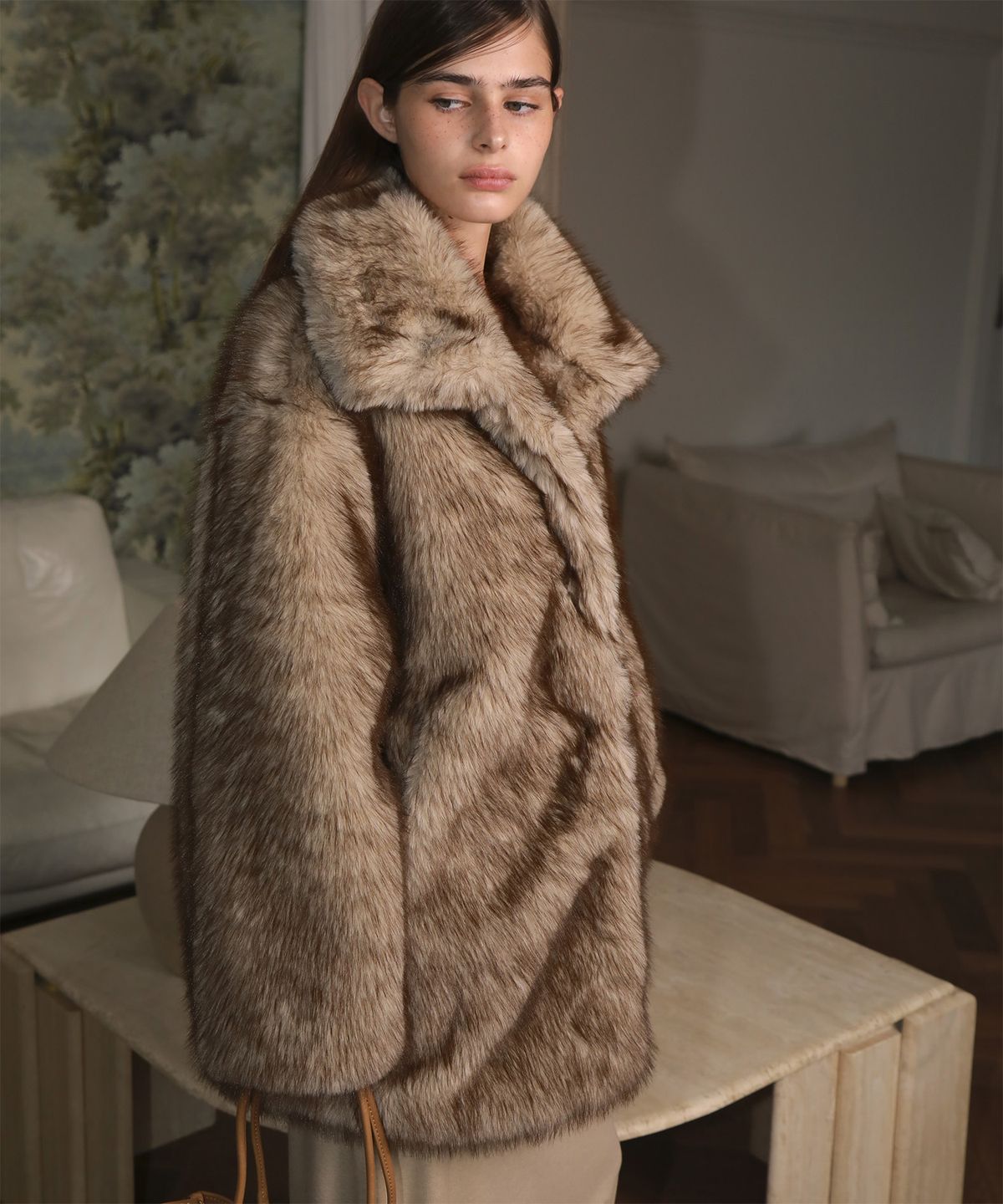 지지비샤(JIJIVISHA) PANSY FURRY COAT (BEIGE)
