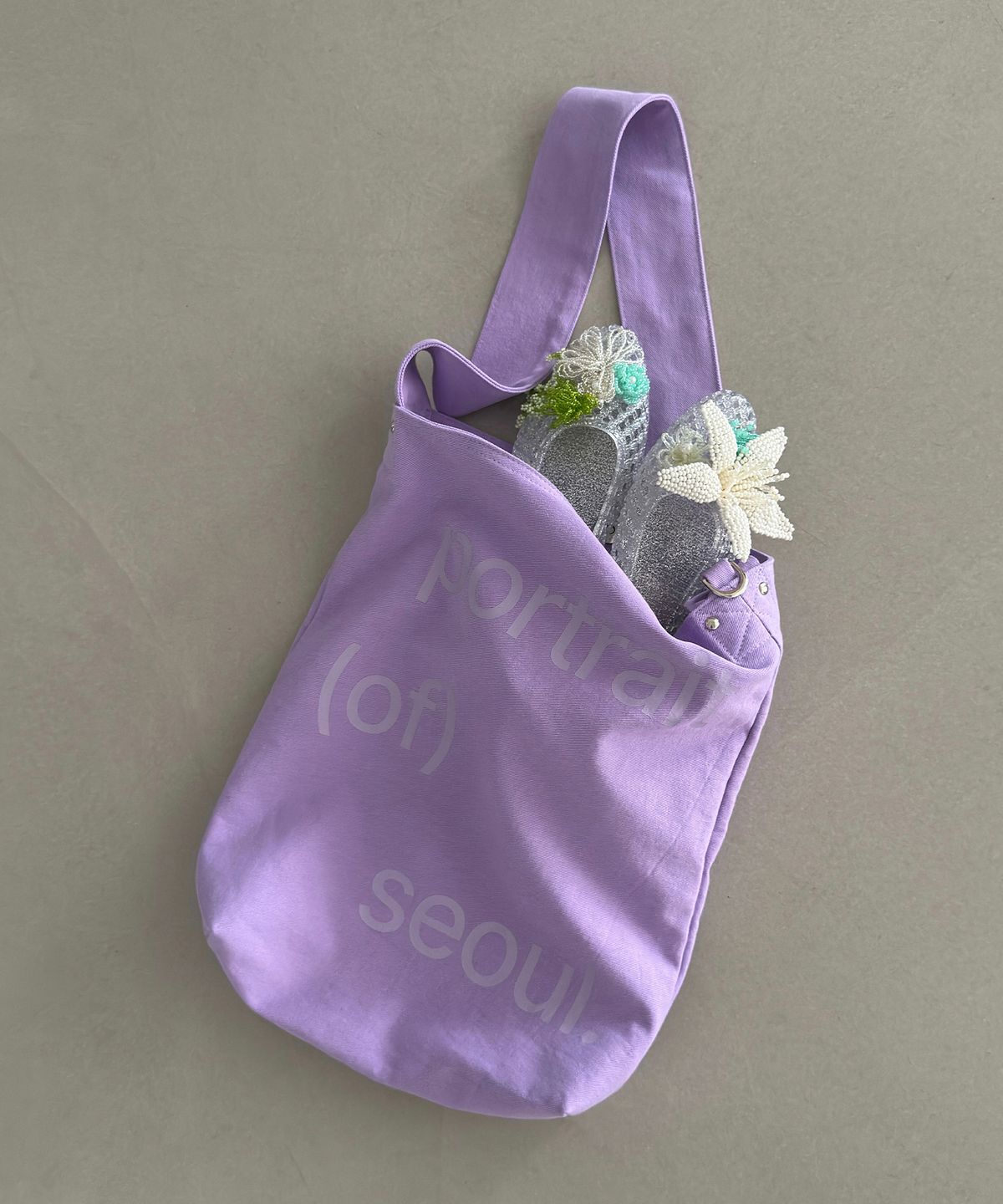 포트레이트서울(PORTRAITSEOUL) 포트레이트 와이드 스트랩 숄더백 - 그레이프(grape)