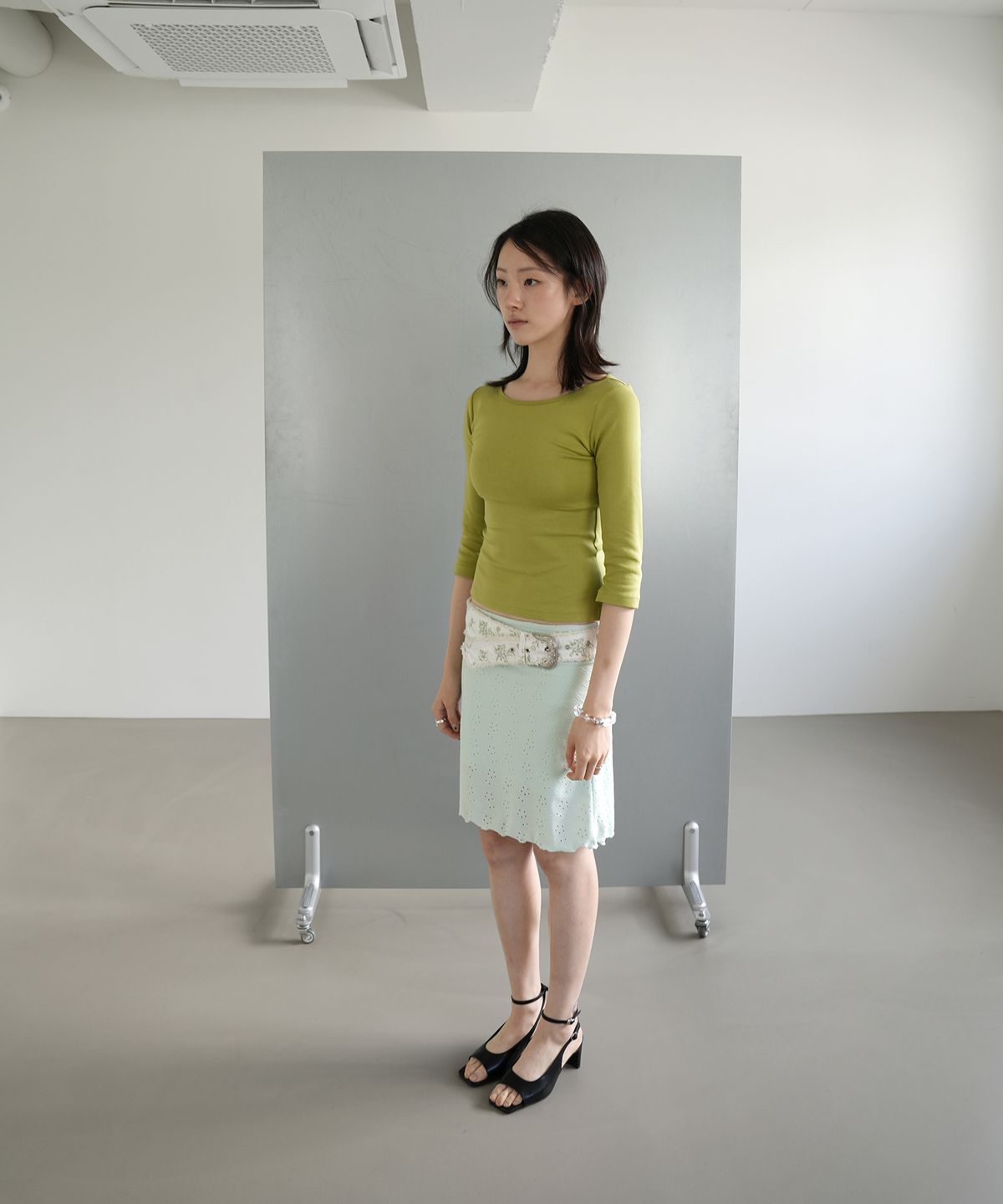 포트레이트서울(PORTRAITSEOUL) 빈티지 플라워 태슬 벨트